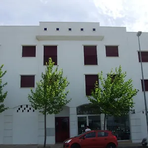 apartamentos-turisticos-san-vicente.es-andalucia.com/