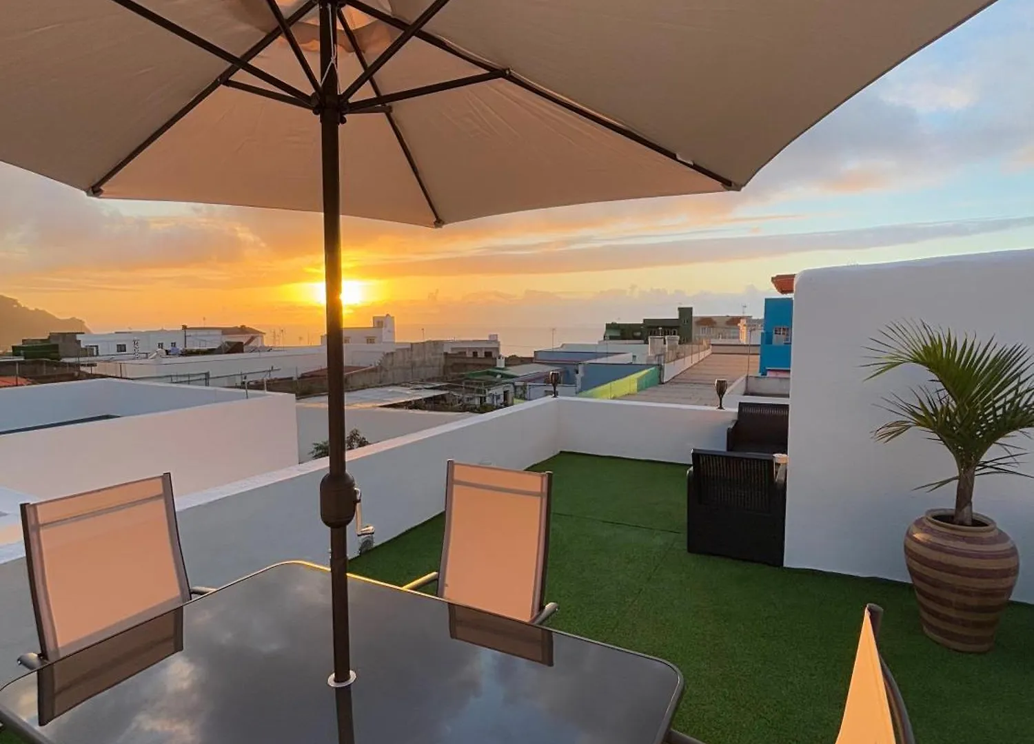 Casa Vistabuena, Golf, Jacuzzi, Beach And Views Buenavista Del Norte Semesterbostad